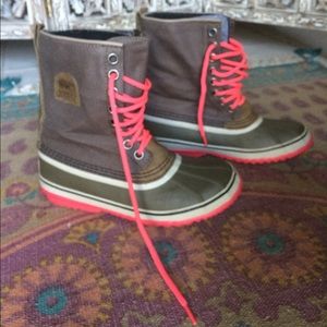 Sorel Mid-calf Lined Boots